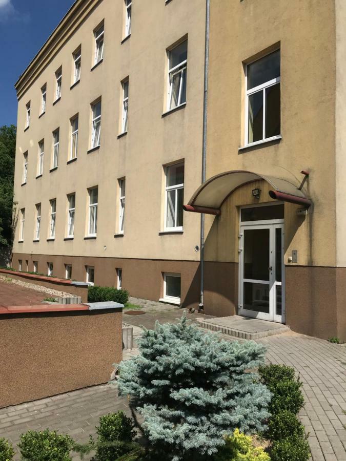 Clarus Mons Studio Hostel Częstochowa Buitenkant foto